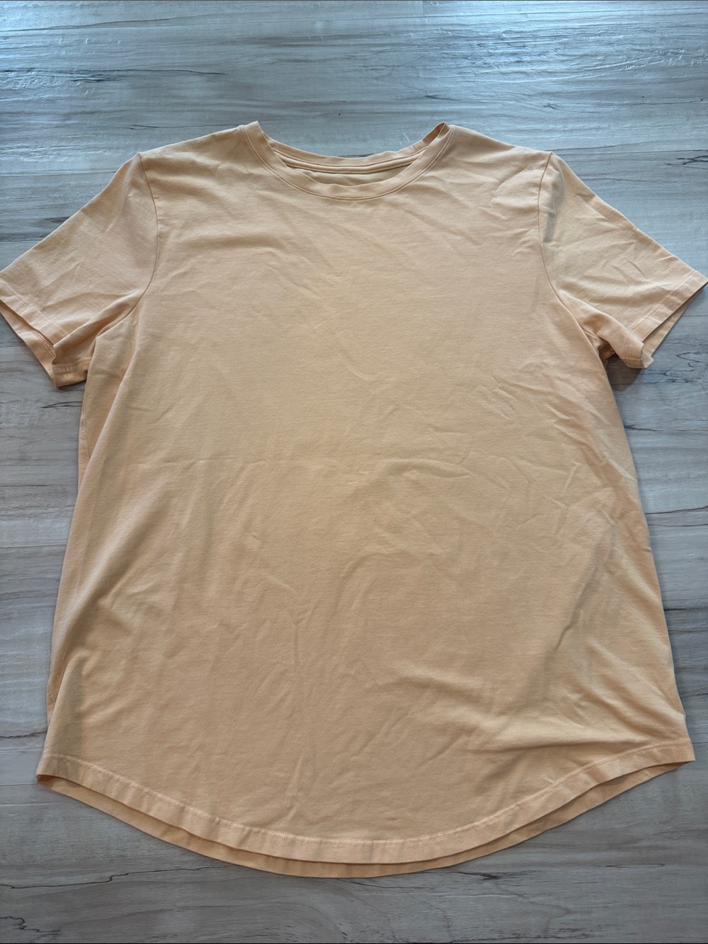 Women’s Crew Neck T-Shirt in Light Peach